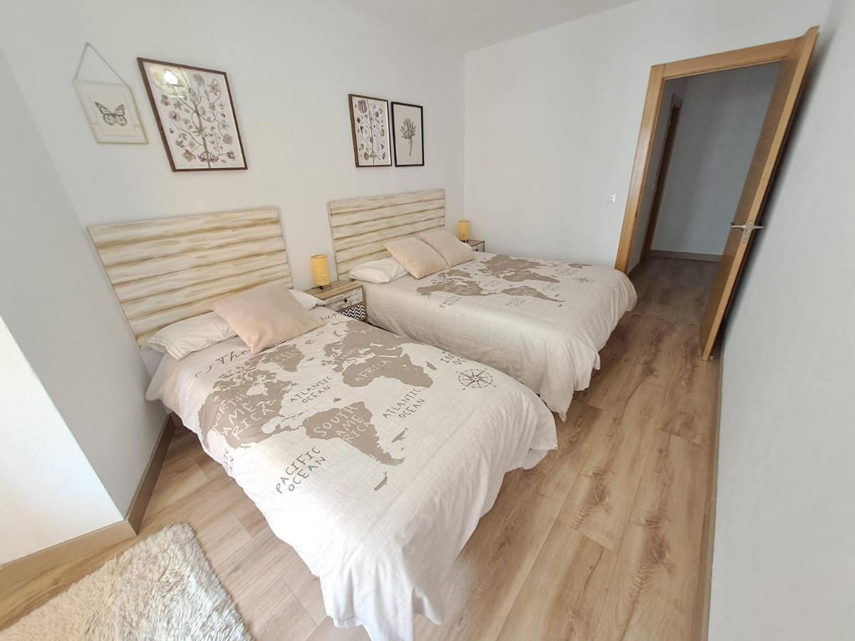 Apartamento De 120M2 Al Lado De Cabarceno Saron Exterior foto