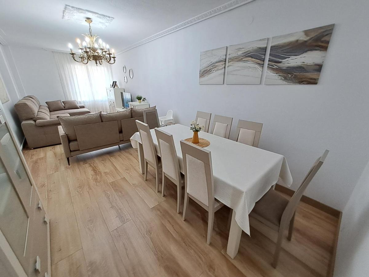 Apartamento De 120M2 Al Lado De Cabarceno Saron Exterior foto