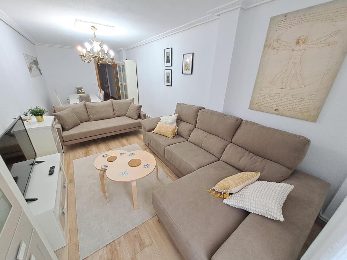 Apartamento De 120M2 Al Lado De Cabarceno Saron Exterior foto